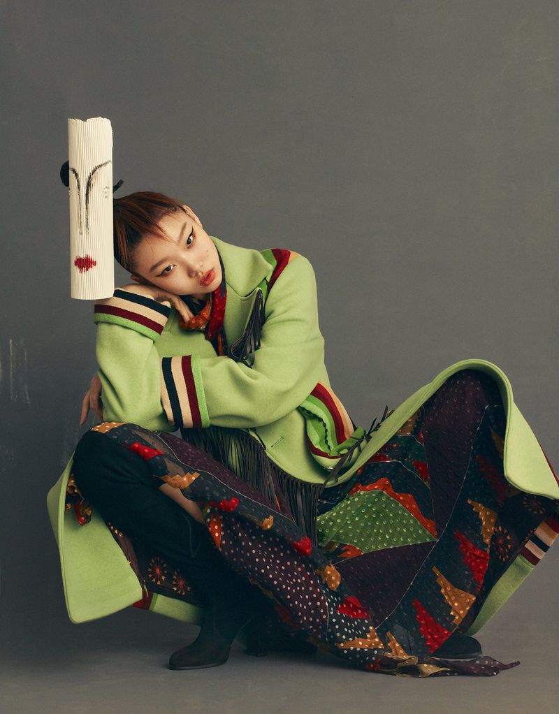 Yoon Young Bae by Bosung Kim for Vogue Korea Sept 2018 (3).jpg