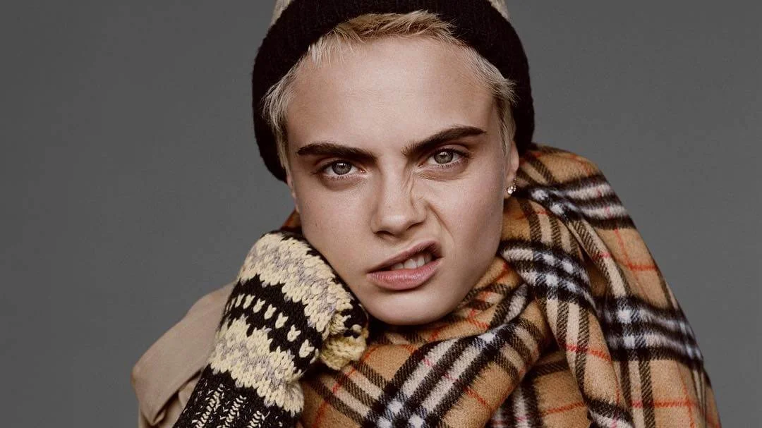 Cara-Delevigne-Burberry-Cropped-1.jpg