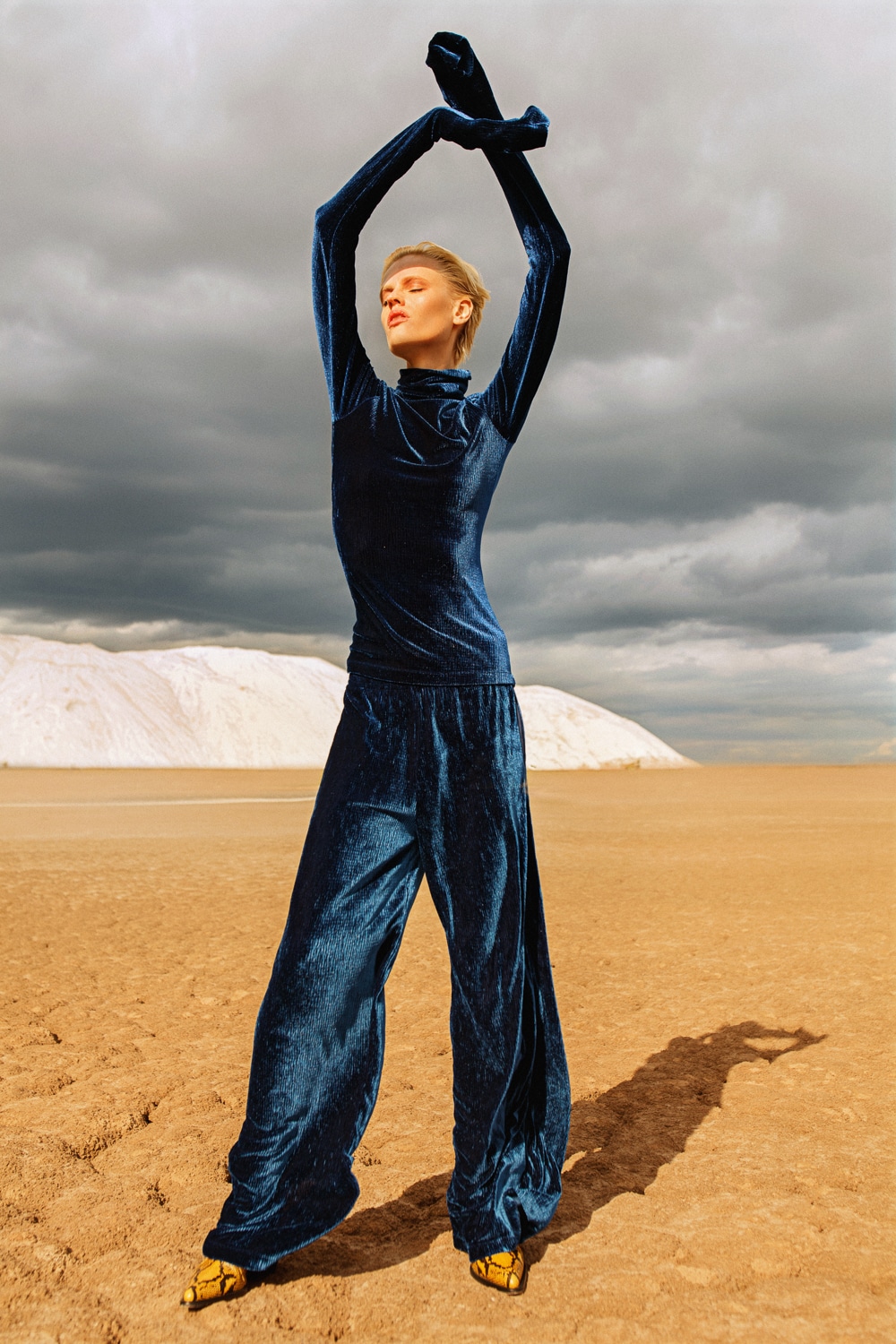 Anastasia Fursova by Daria Kozak for Vogue-Poland (15).jpg