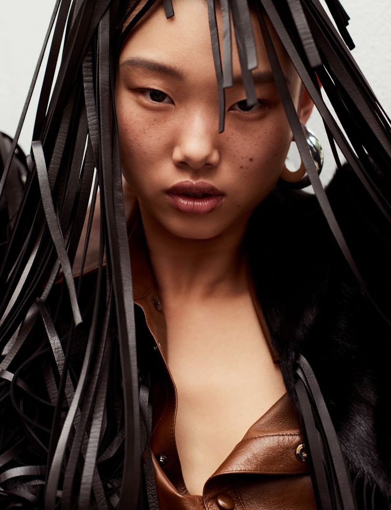 Yoon Young Bae by Mel Bles for Vogue China Aug 2018 (5).jpg