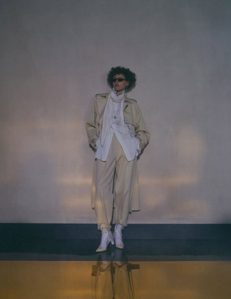 Emma Summerton Snaps 80s Suits for Vogue Germany Nov 2018 (4).jpg