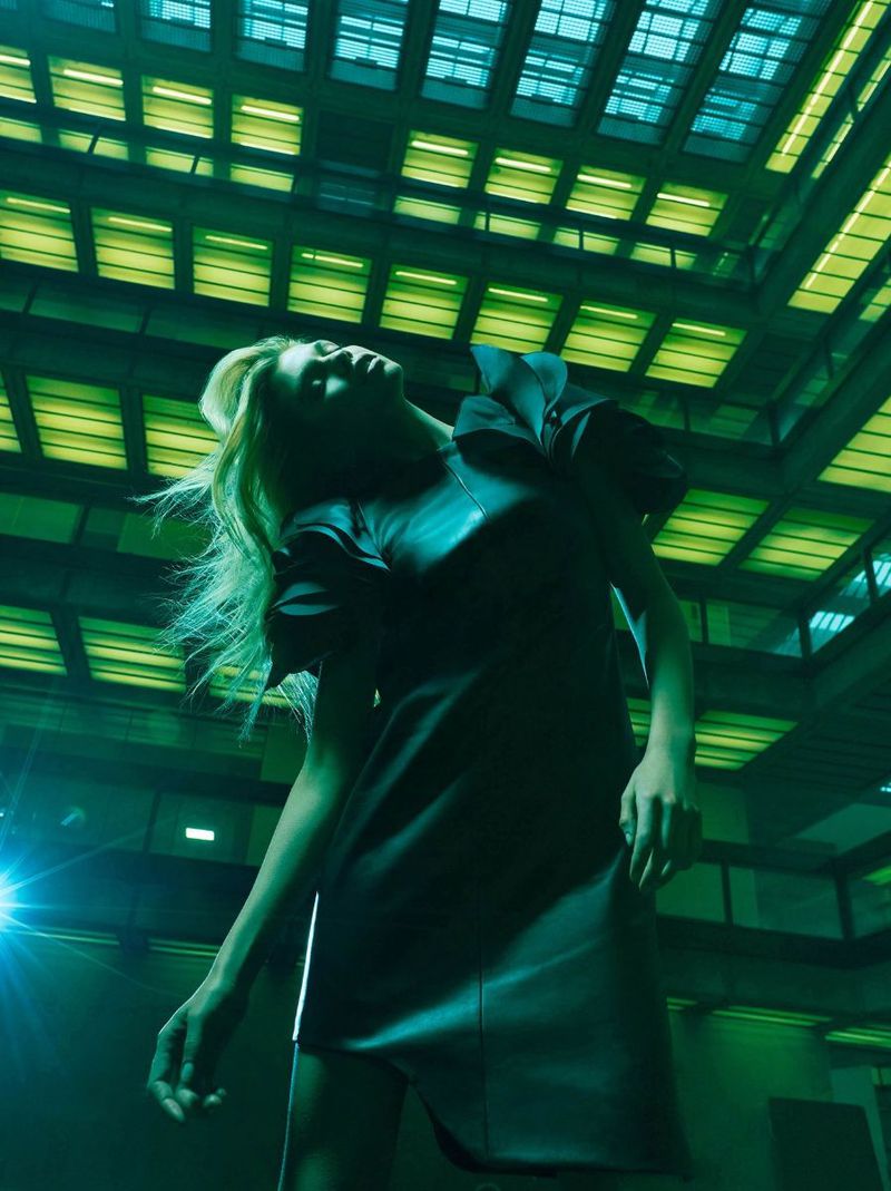 Stella Maxwell by An Le for Numero Russia (3).jpg