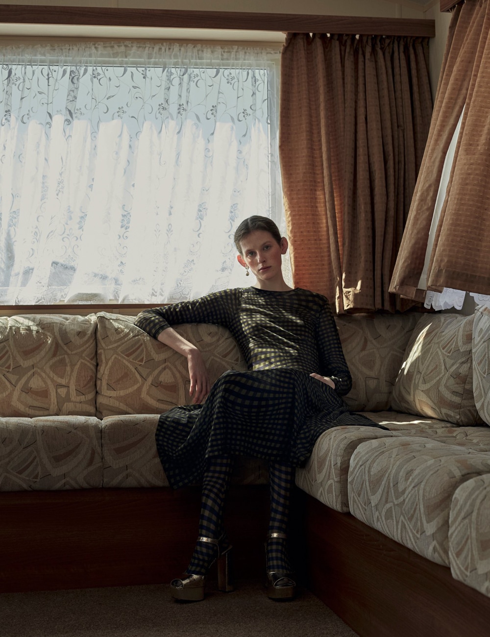 Freya Lawrence by Ina Lekiewicz for Harper's Bazaar Poland  (14).jpg