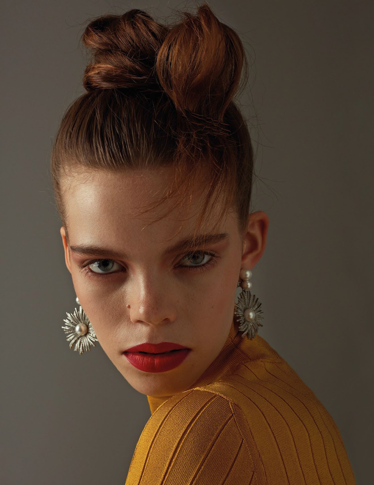 Nina Gulien by Mann Butte for Vogue Arabia Oct 2018 (5).jpg