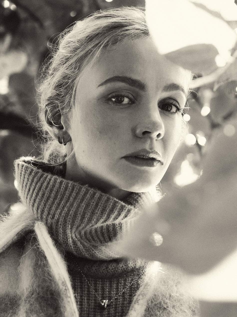 Carey Mulligan by Sebastian Kim for Porter Edit Nov. 2, 2018 (5).jpeg