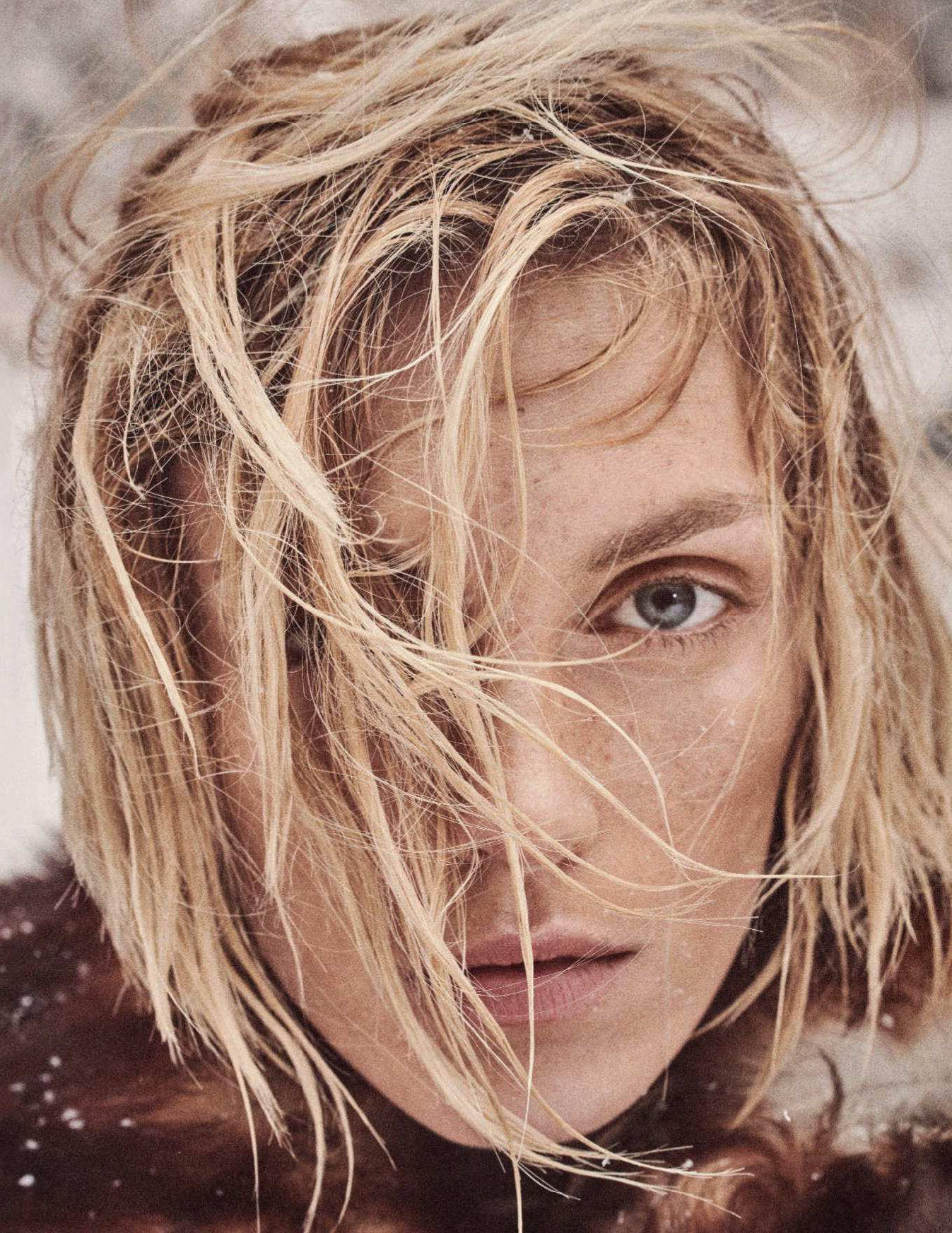 Anja Rubik by Giampaolo Sgura for Vogue Germany Dec 2018 (7).jpg