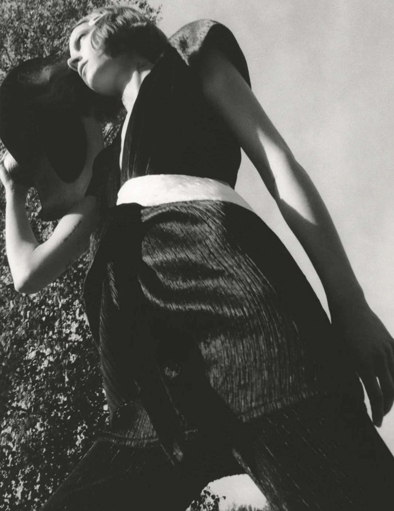 Freja Beha Erichsen by Jamie Hawkesworth for Vogue UK Dec 2018 (7).jpg