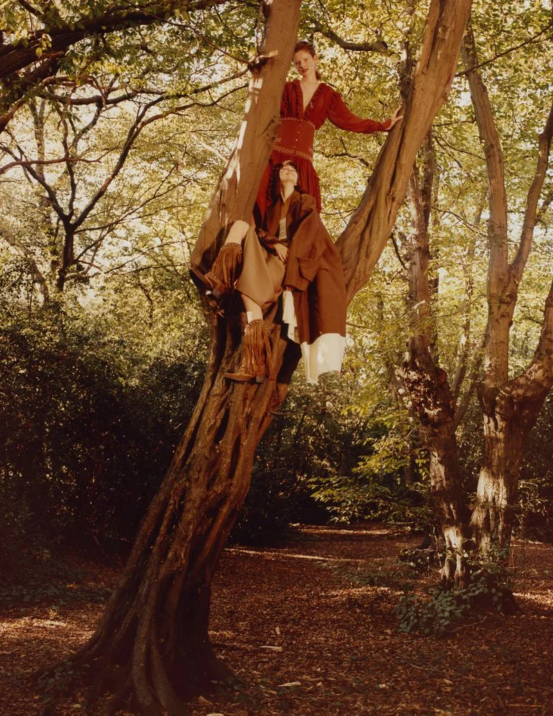 Paolo Zerbini Women on Trees Vogue Ukraine Nov 2018 (12).jpg