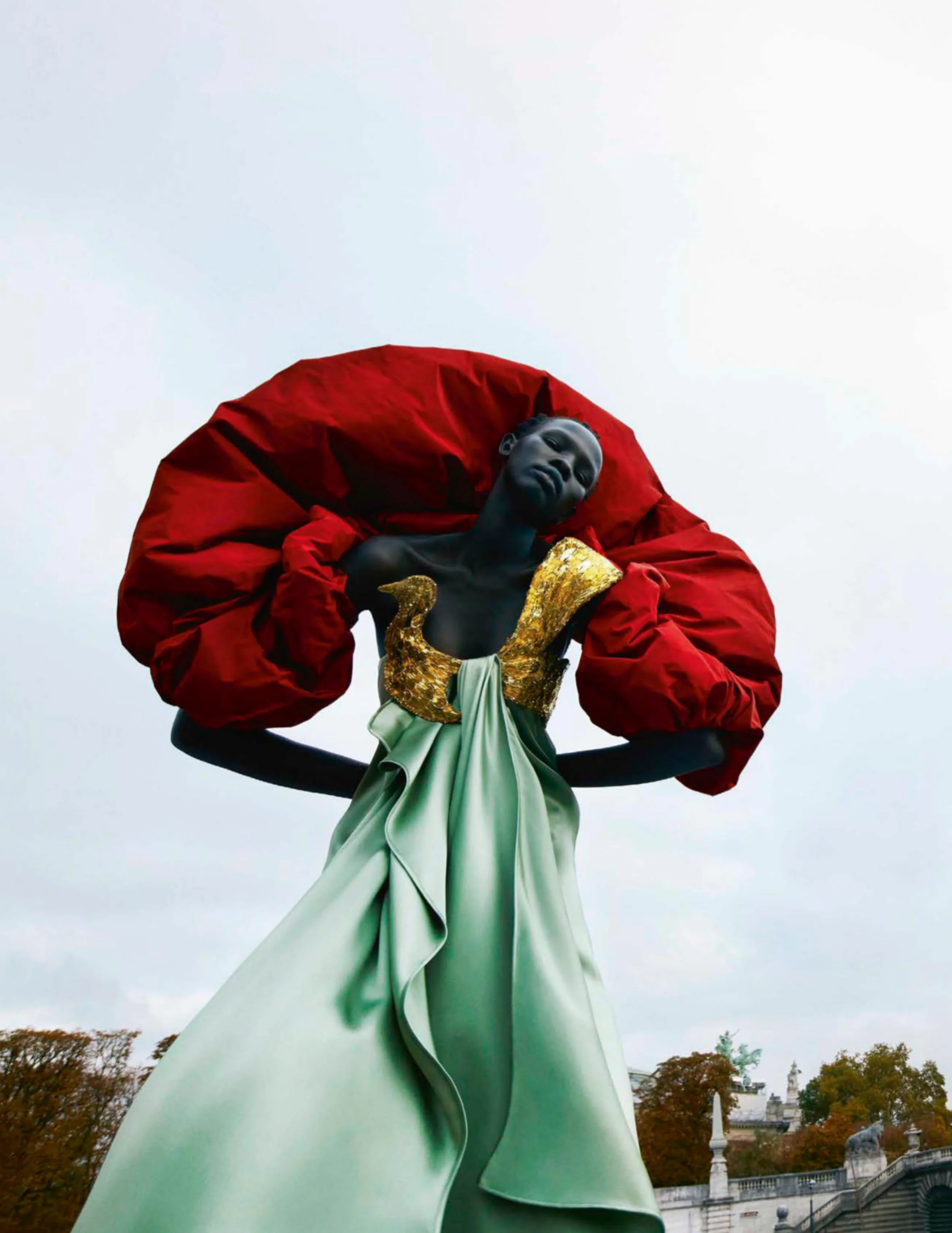 Shanelle Nyasiase by Txema Yeste for Vogue Spain Dec 2018 (4).jpg