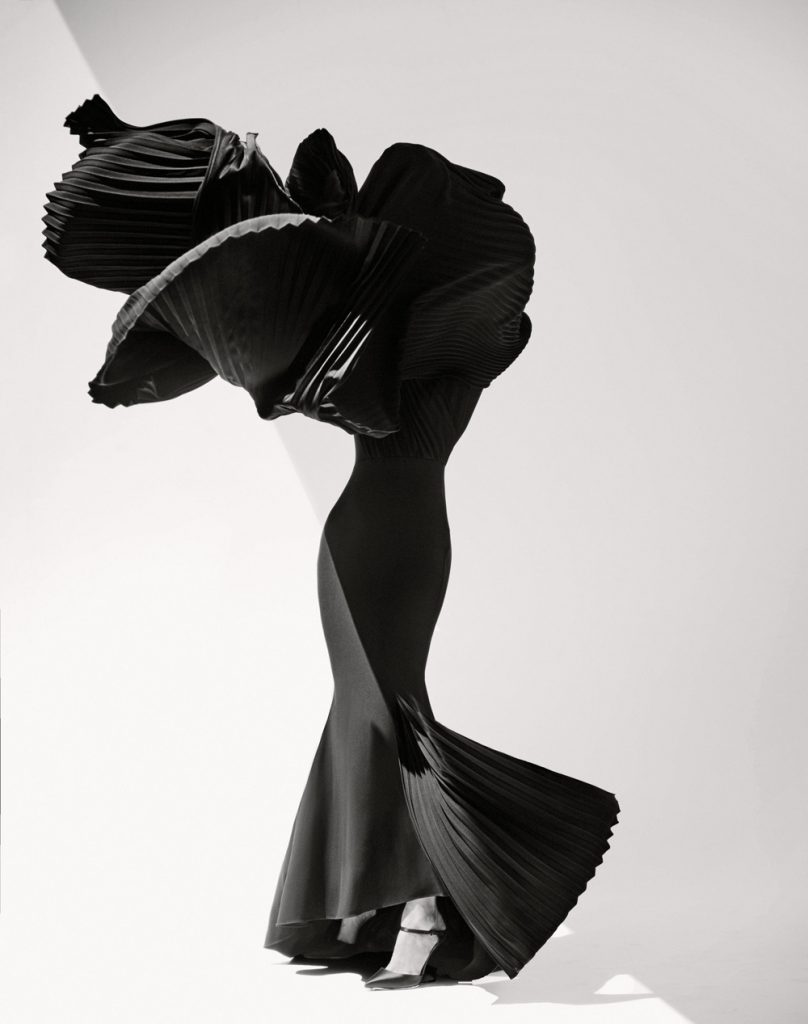 Georges Antoni Flashes Soraya, Nynke + Clare For Harper's Bazaar ...