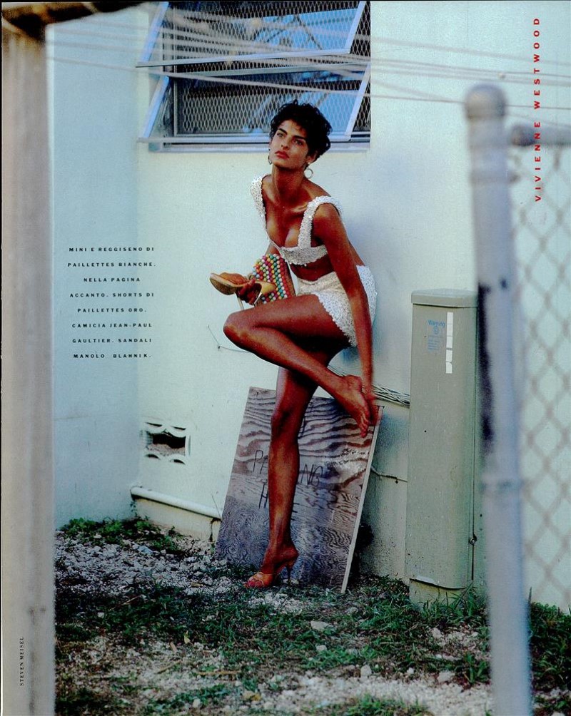 Linda Evangelista by Steven Meisel for Vogue Italia Feb 1989 (5).jpg