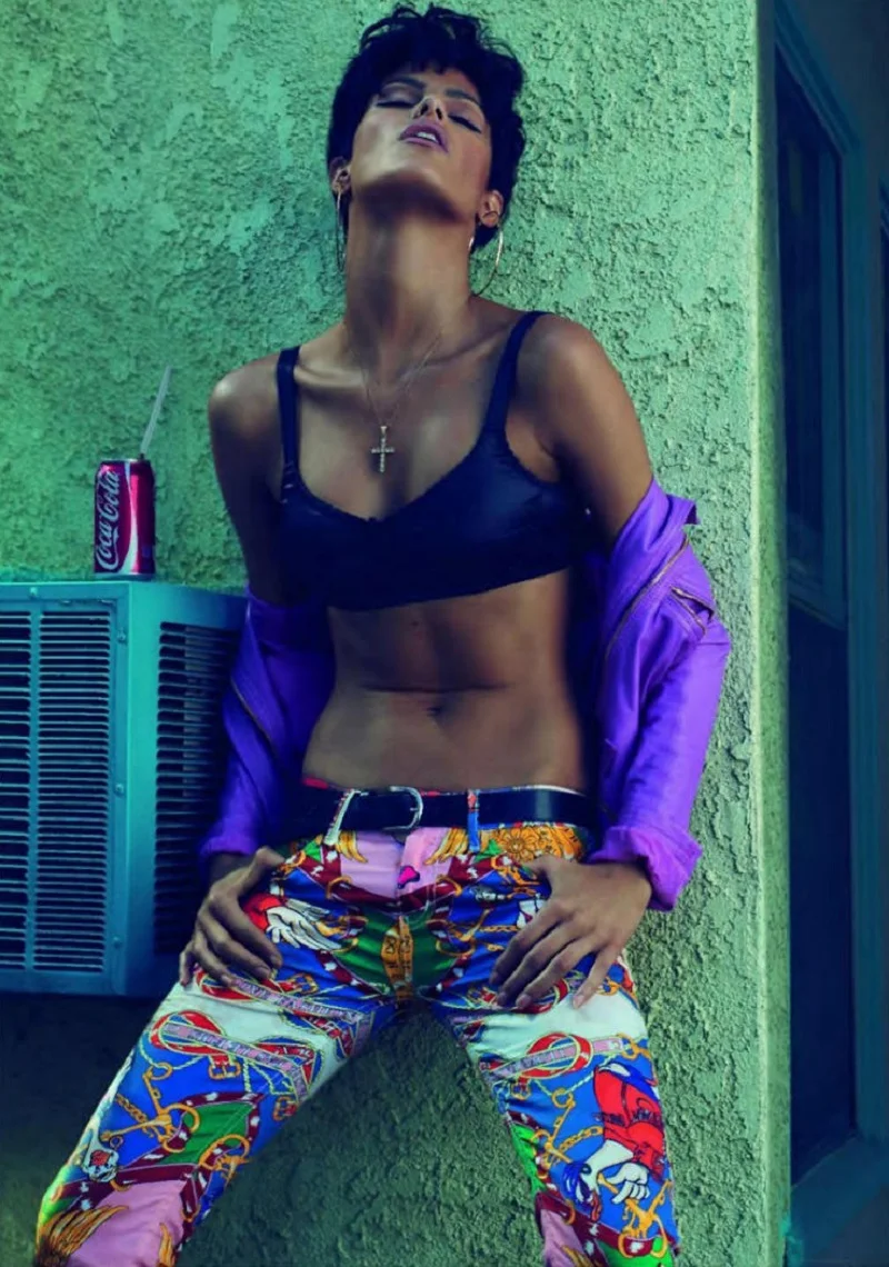 Isabeli Fontana by Mert + Marcus for Vogue Paris June-Jul 2011- (7).jpg