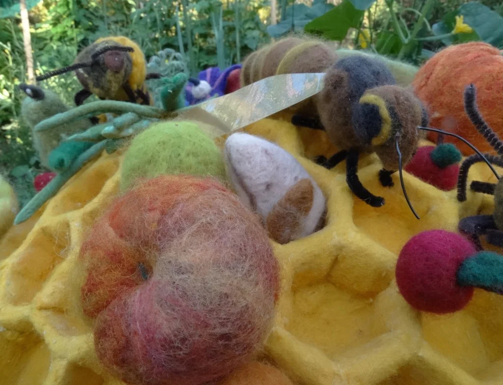 A COMMUNITY ARTS PROJECT INITIATED BY JULIE ARMSTRONG TO RAISE AWARENESS OF THE IMPORTANCE OF BEES FOR POLLINATION FOR A WHOPPING 2/3 OF OUR FOOD PRODUCTION. ACT FOR BEES