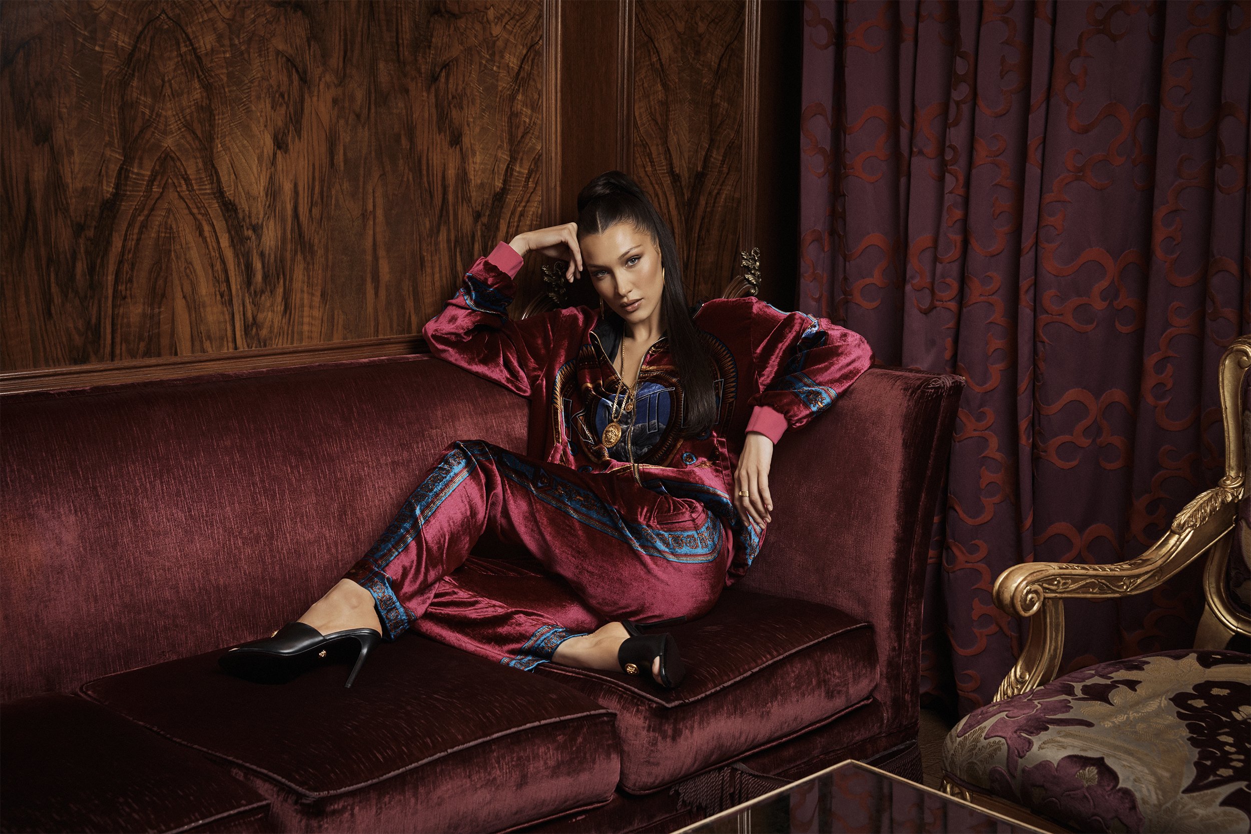 Bella Hadid Kith x Versace Sp 2019  (4).jpg