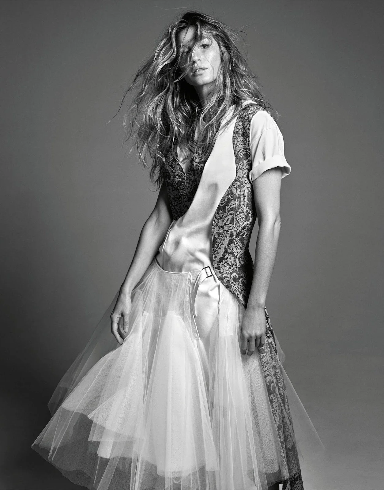 Gisele Bündchen Stars In 'Born This Way' By Mario Sorrenti For Porter