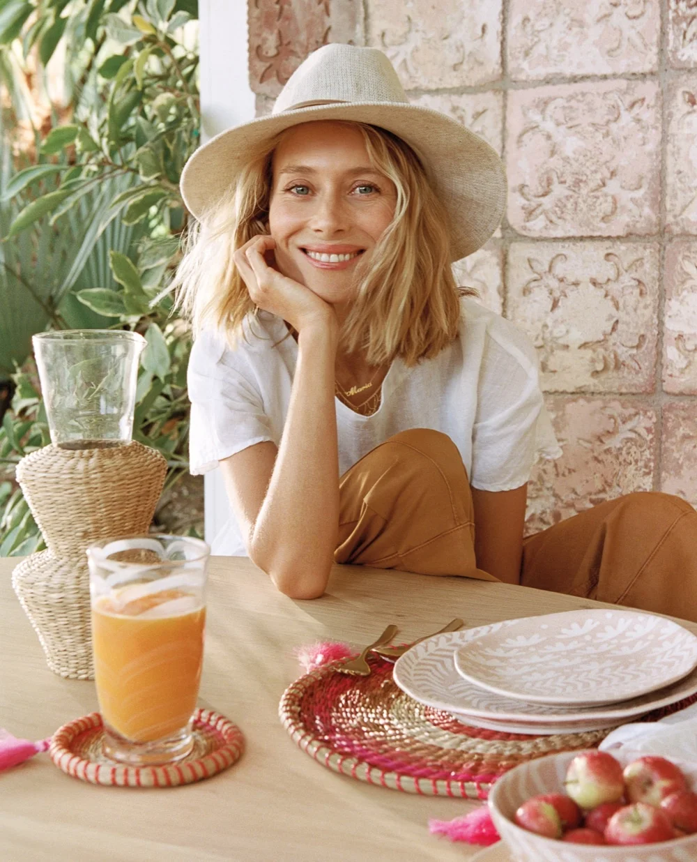 Graham-Dunn-Anthropologie-Spring-2019-Vanessa-Lorenzo-Marta-Dyks-1.jpg