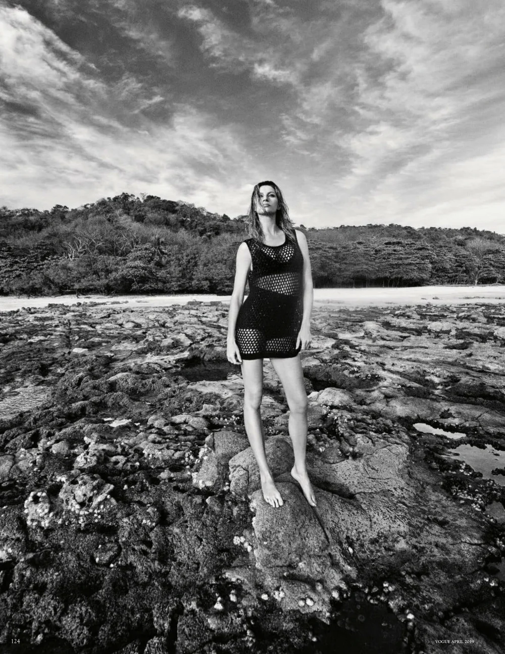Gisele-Bundchen-Luigi-Iango-Vogue-Germany-April-2019- (14).jpg