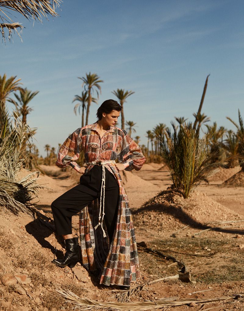 Julia-van-Os-Jason-Kim-Vogue-Arabia-March-2019 (9).jpg