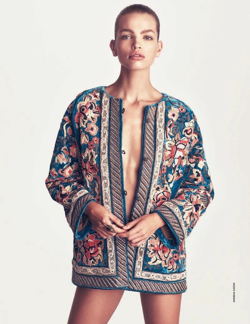 Daphne-Groeneveld-ELLE-Italy-Andreas-Sjodin- (13).jpg