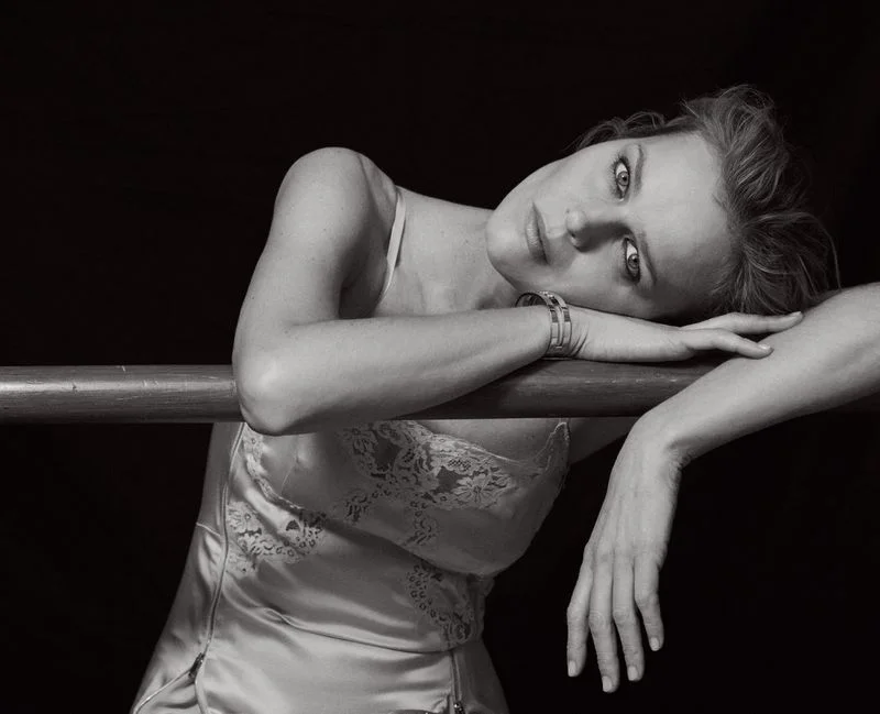 Eva-Herzigova-by-Philip-Gay-Harper's-Bazaar-Russia- (13).jpg