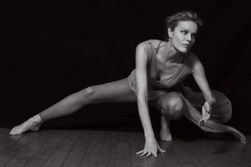 Eva-Herzigova-by-Philip-Gay-Harper's-Bazaar-Russia- (14).jpg