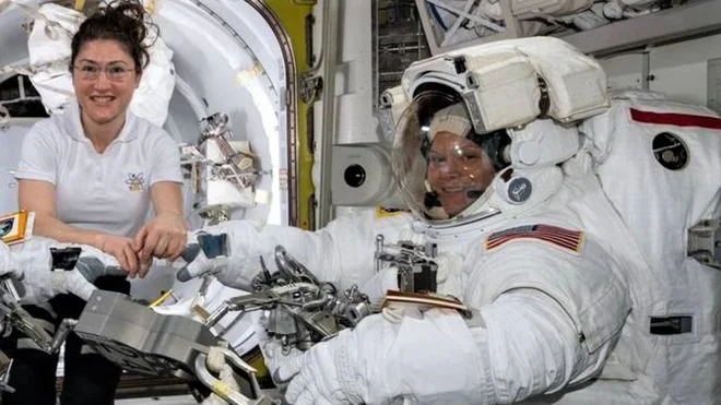NASA astronauts-.jpg