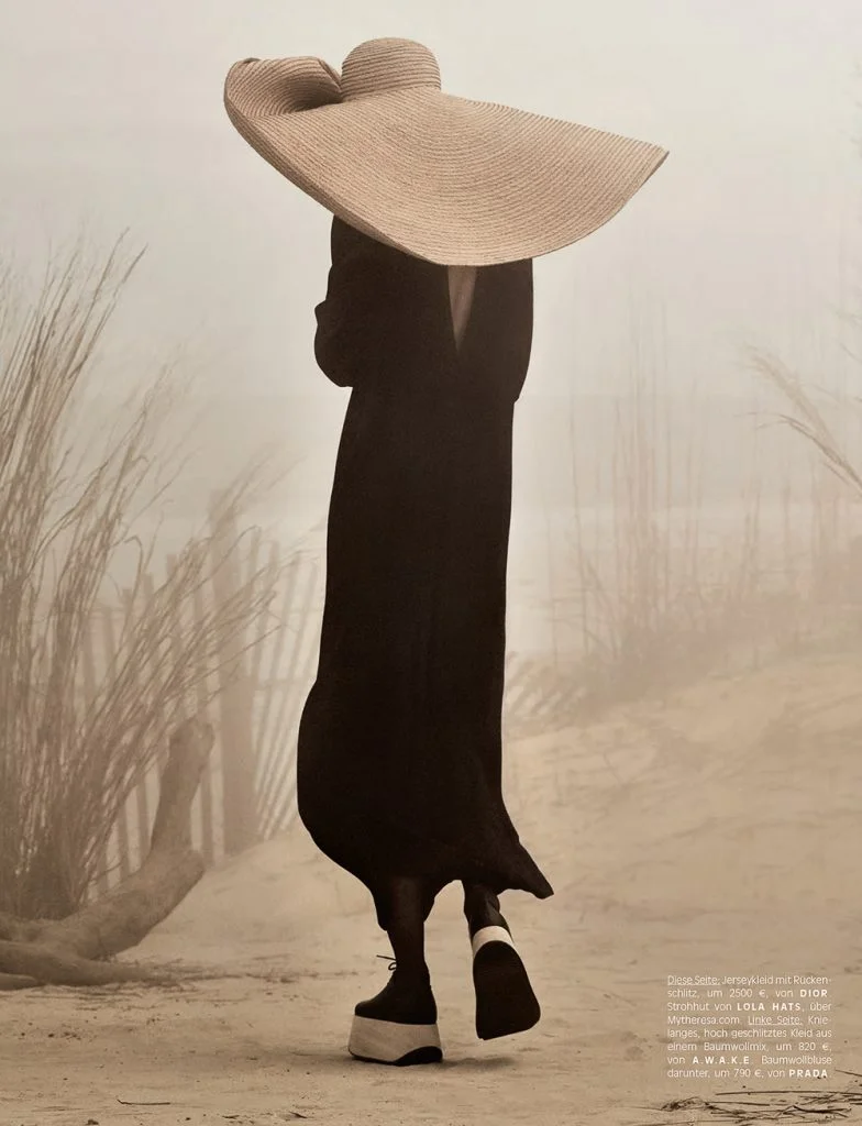 Julia-Stegner-Vogue-Germany-Giampaolo-Sgura- (11).jpg