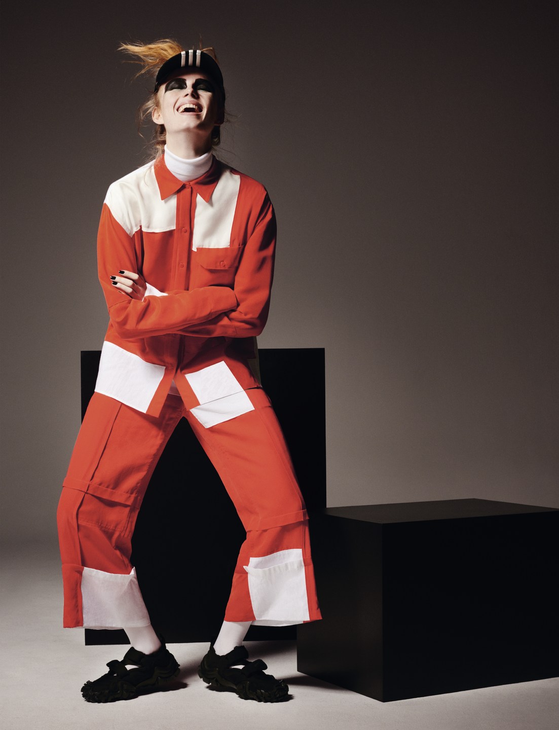 Rianne van Rompaey by Theo Sion for Vogue UK June 2019 (5).jpg