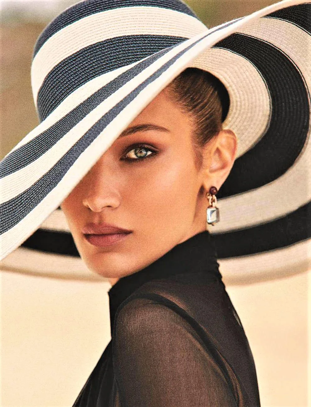 Bella-Hadid-covers-Elle-France-June-28th-2019-by-Zoey-Grossman-17.jpg