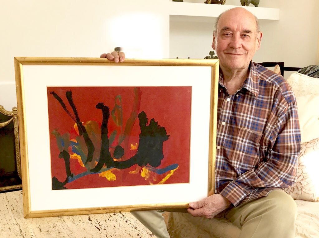 Desmond Morris with Congo’s painting Split-Fan Pattern with Central Black Spot (1957).