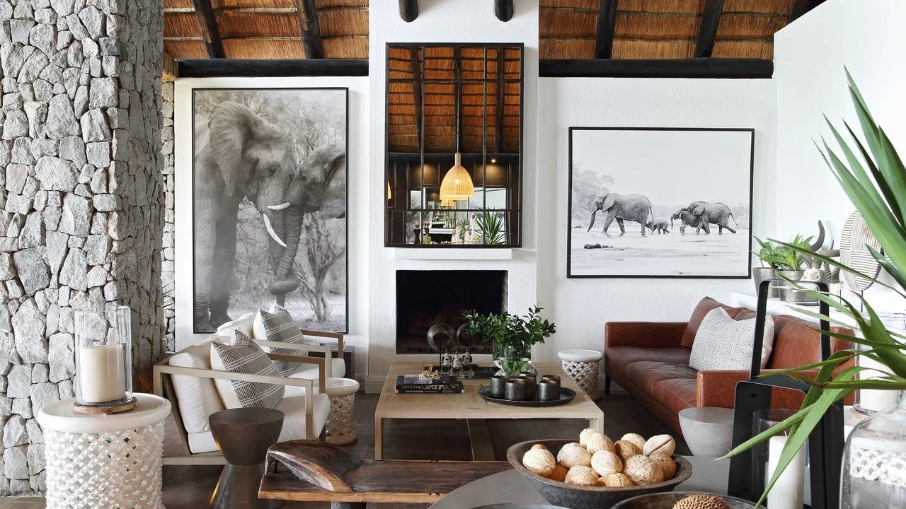 Londolozi__2018_Londolozi-Game-Reserve_-Private-Granite-Suites-Main-area.jpg