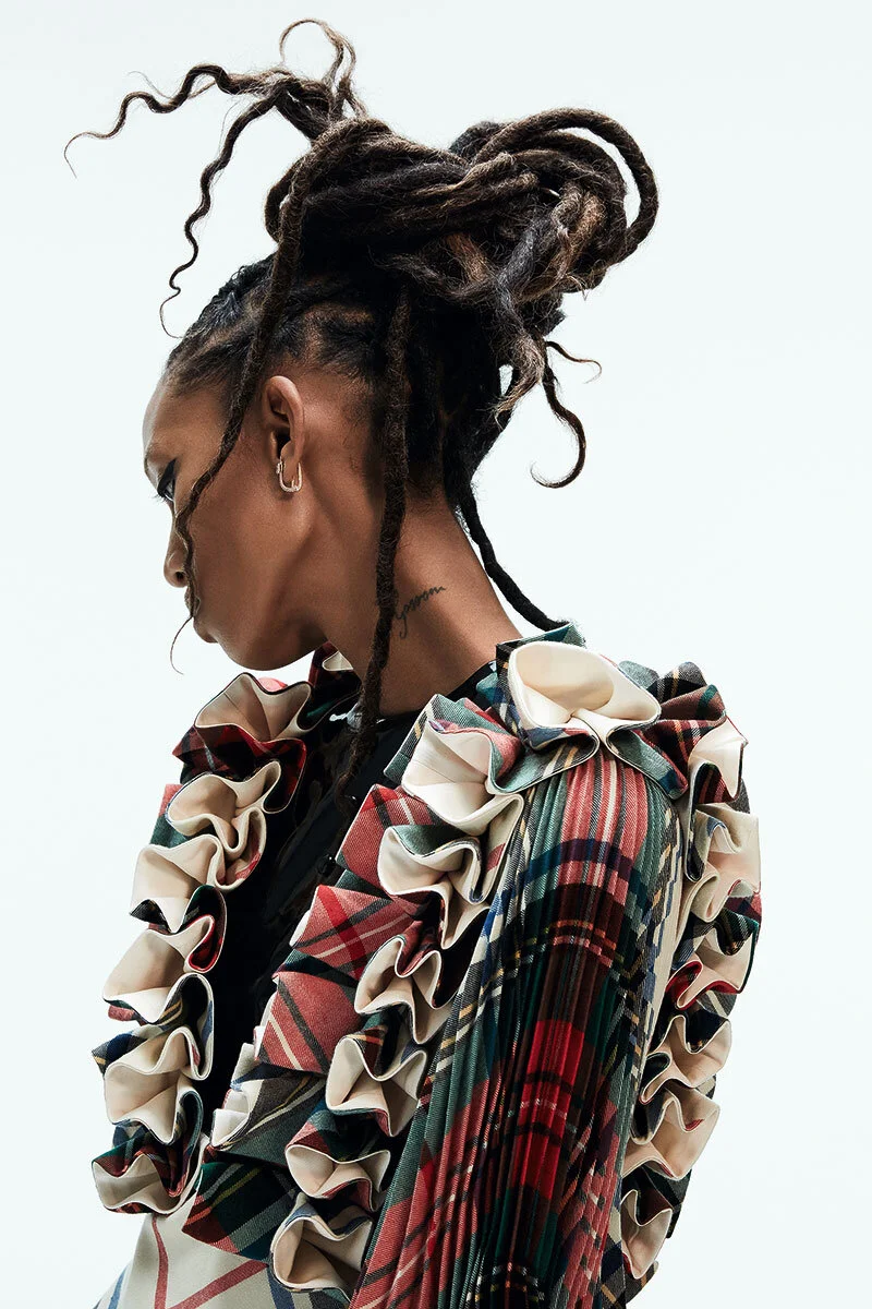 Adesuwa Aighewi by Jack Waterlot for S Moda El Pais Dec 2019 (4).jpg