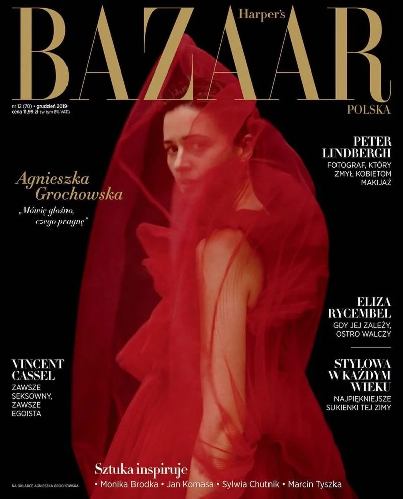 Agnieszka Grochowska by Agnieszka Kulesza for Harpers Bazaar Poland December 2019 (2).jpg