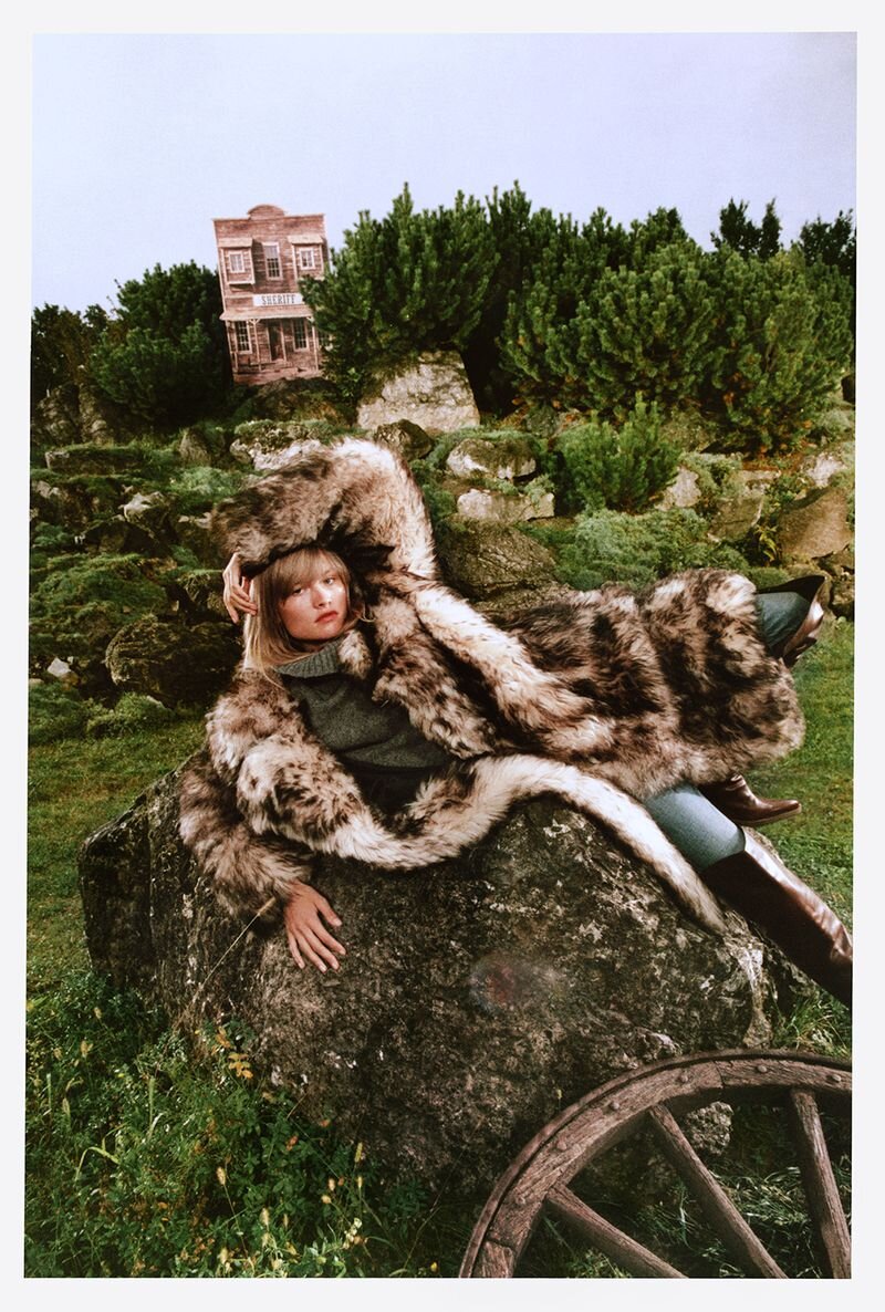 Klara Kristin by Marcin Kempski for Vogue Poland December (9).jpg