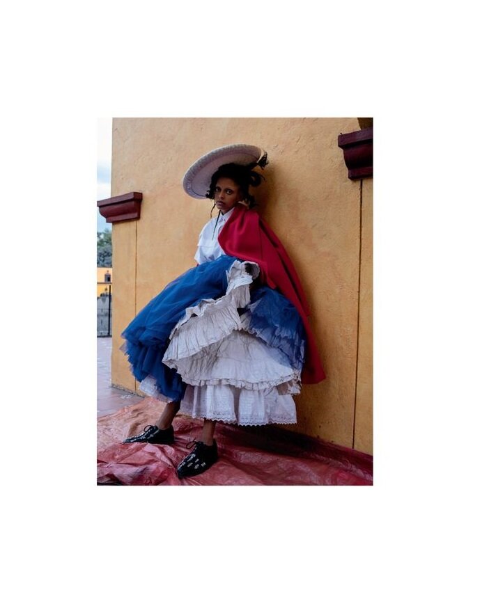 Tim Walker Way Out in Mexico Vogue UK December 2019 (3).jpg