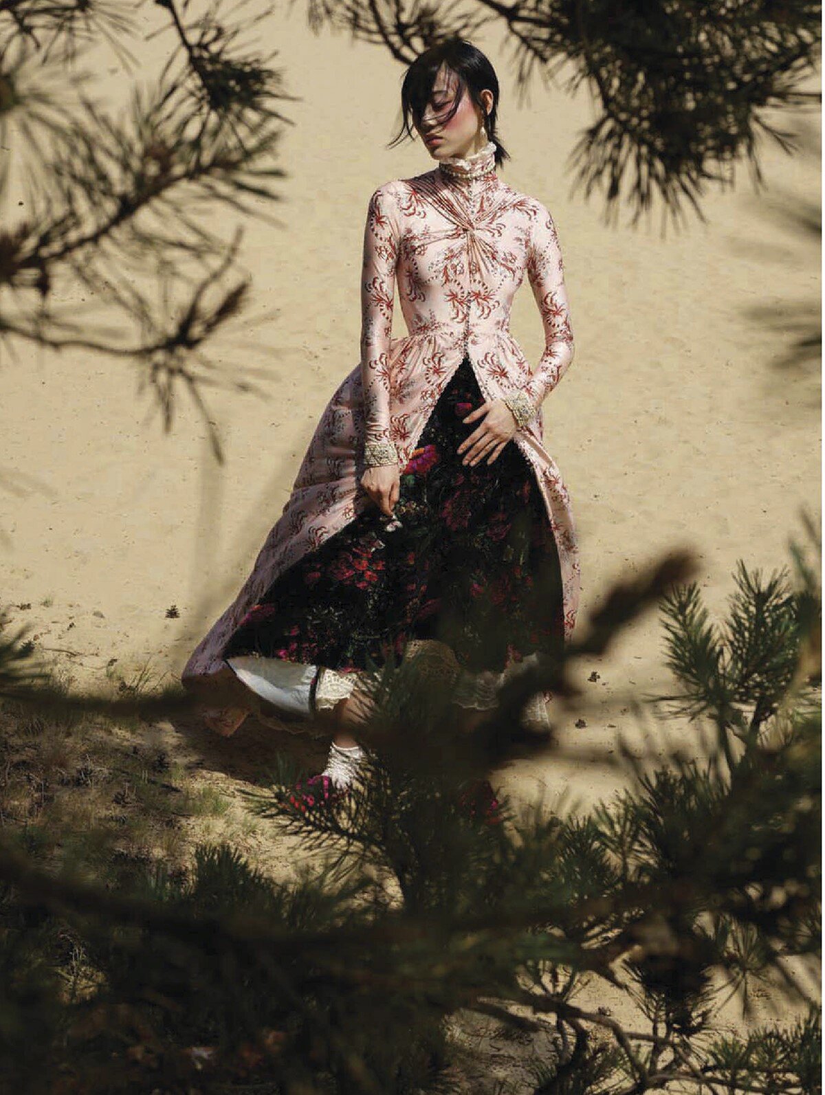 Sora Choi by Viviane Sassen for Vogue China December 2019 (9).jpg