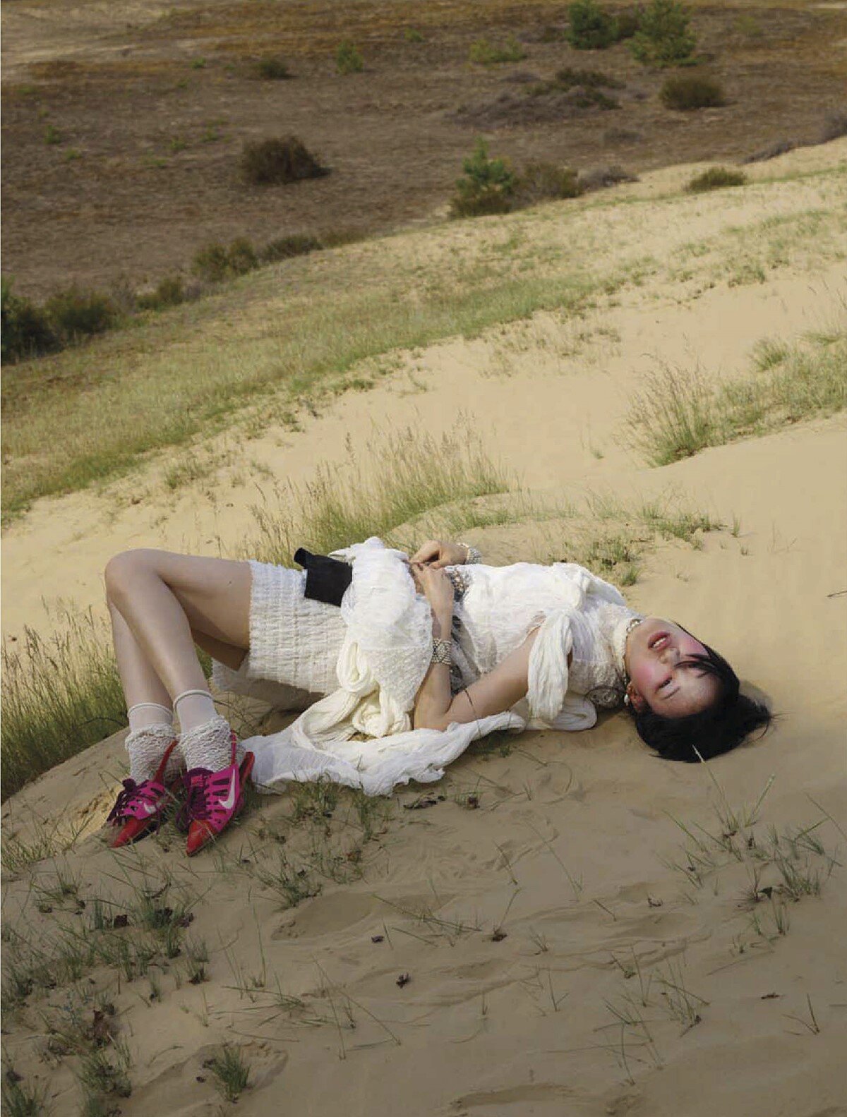 Sora Choi by Viviane Sassen for Vogue China December 2019 (13).jpg