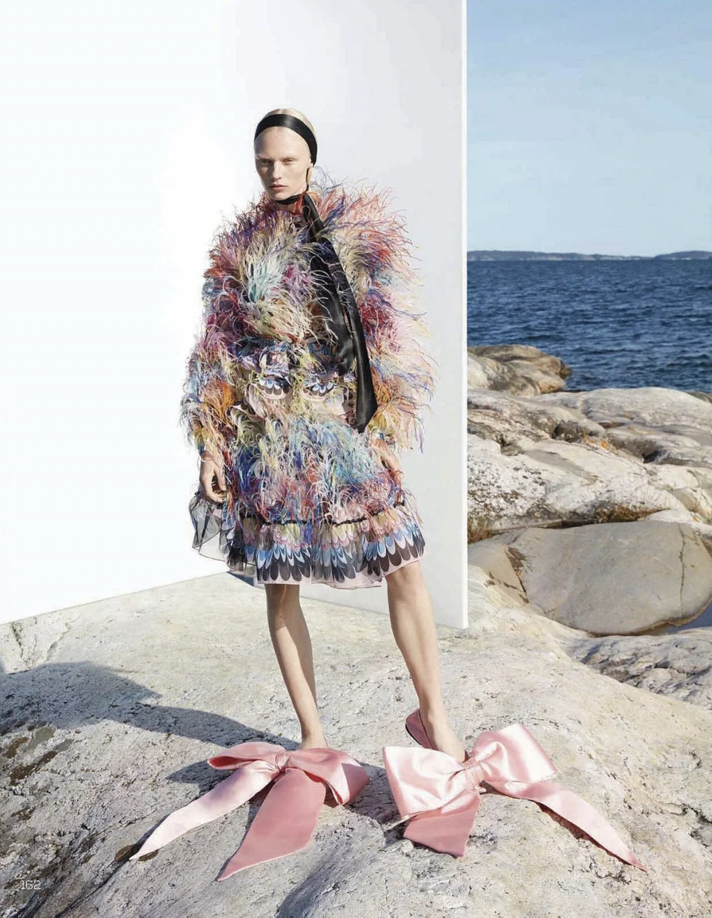 Vilma Sjoberg by Camilla Akrans Vogue China December 2019 (11).jpg