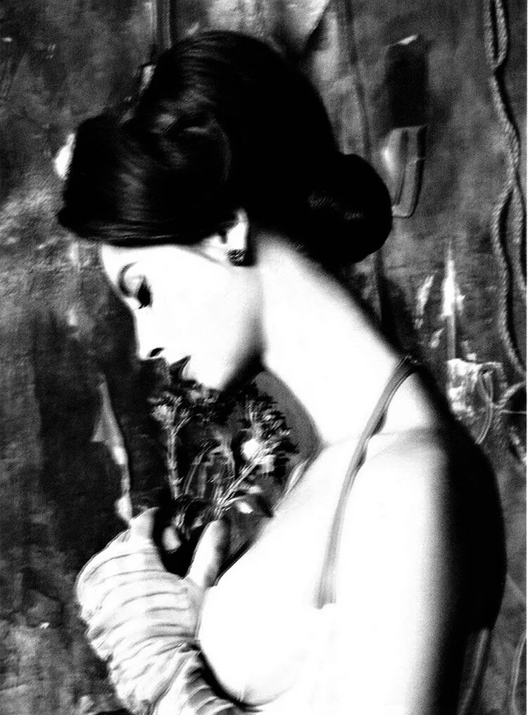 Christy-Turlington-Steven-Meisel-Vogue-Italia-July-2010-5.jpg