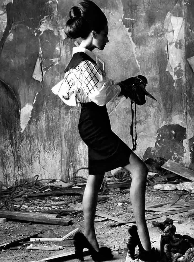 Christy-Turlington-Steven-Meisel-Vogue-Italia-July-2010-6.jpg