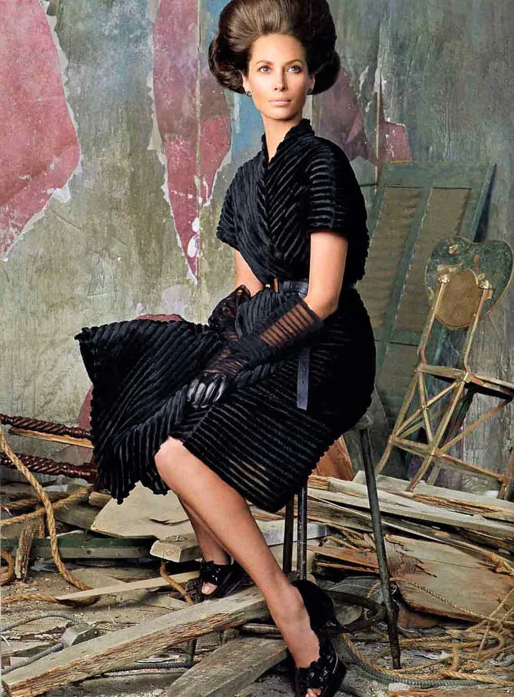 Christy-Turlington-Steven-Meisel-Vogue-Italia-July-2010-13.jpg