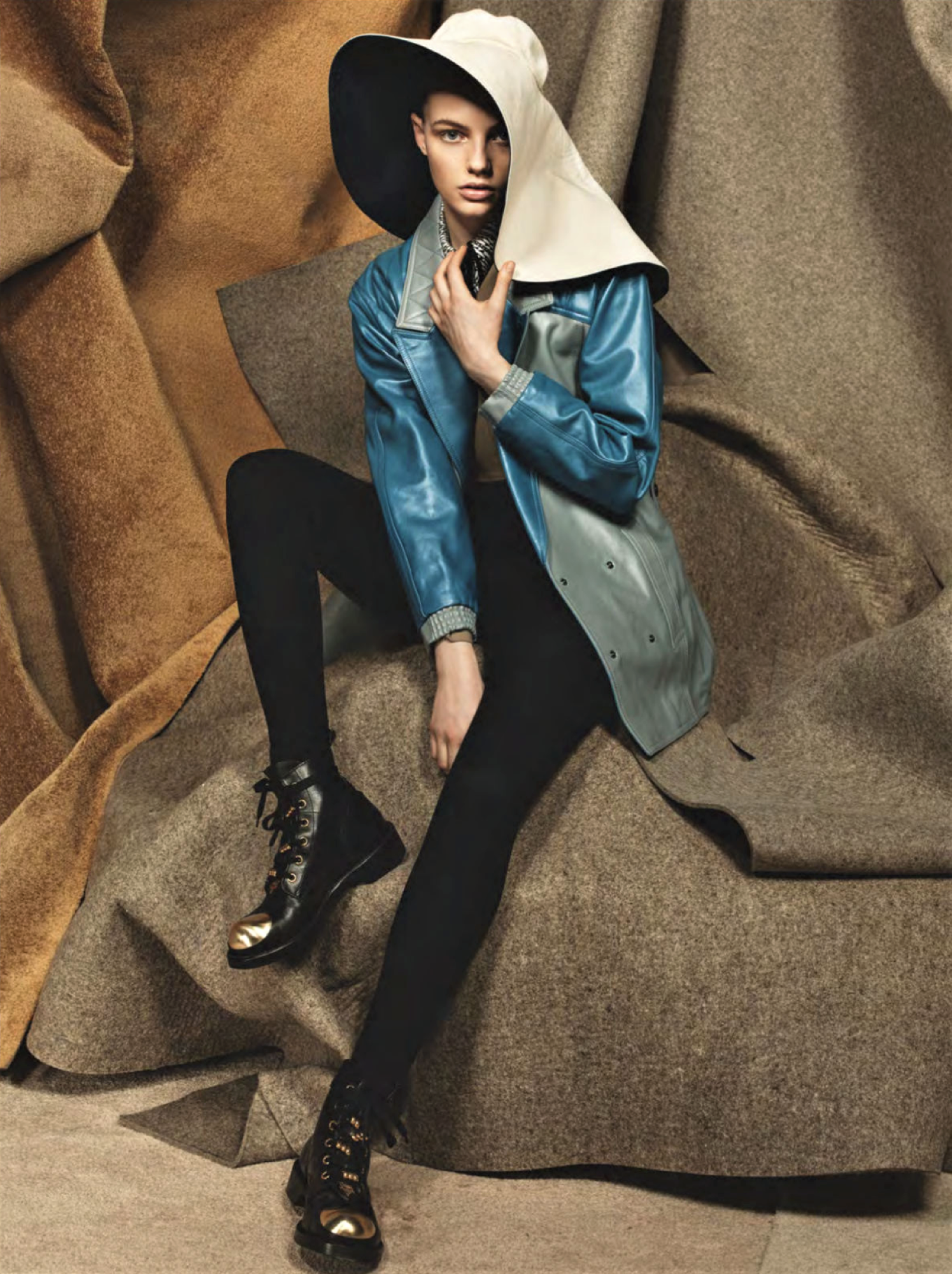 Vittoria Ceretti,Fran Summers,Vogue UK January 2020 (8).png