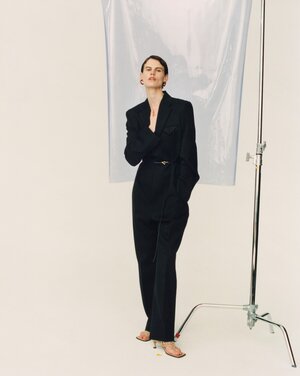 Peter Ash Lee Captures Saskia de Brauw Vogue Korea December 2019 — Anne ...