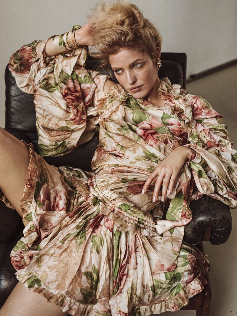 Alisa Ahmann by Sayuri Bloom for Vogue Italia Oct 2019 (2).jpg
