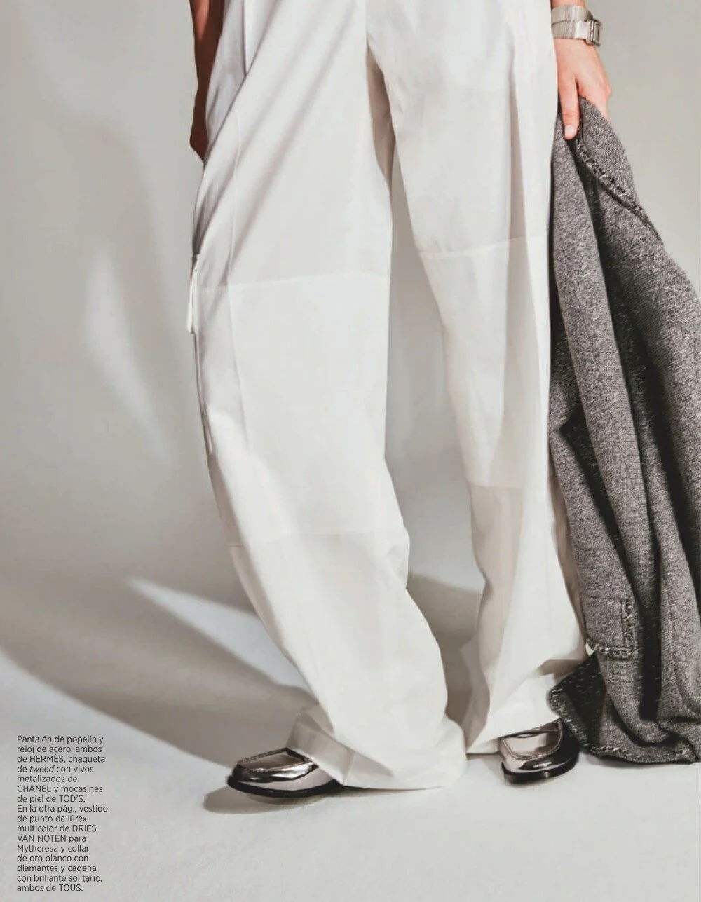 Karlina Caune by Guy Aroch for Harper's Bazaar January 2020 (10).jpg