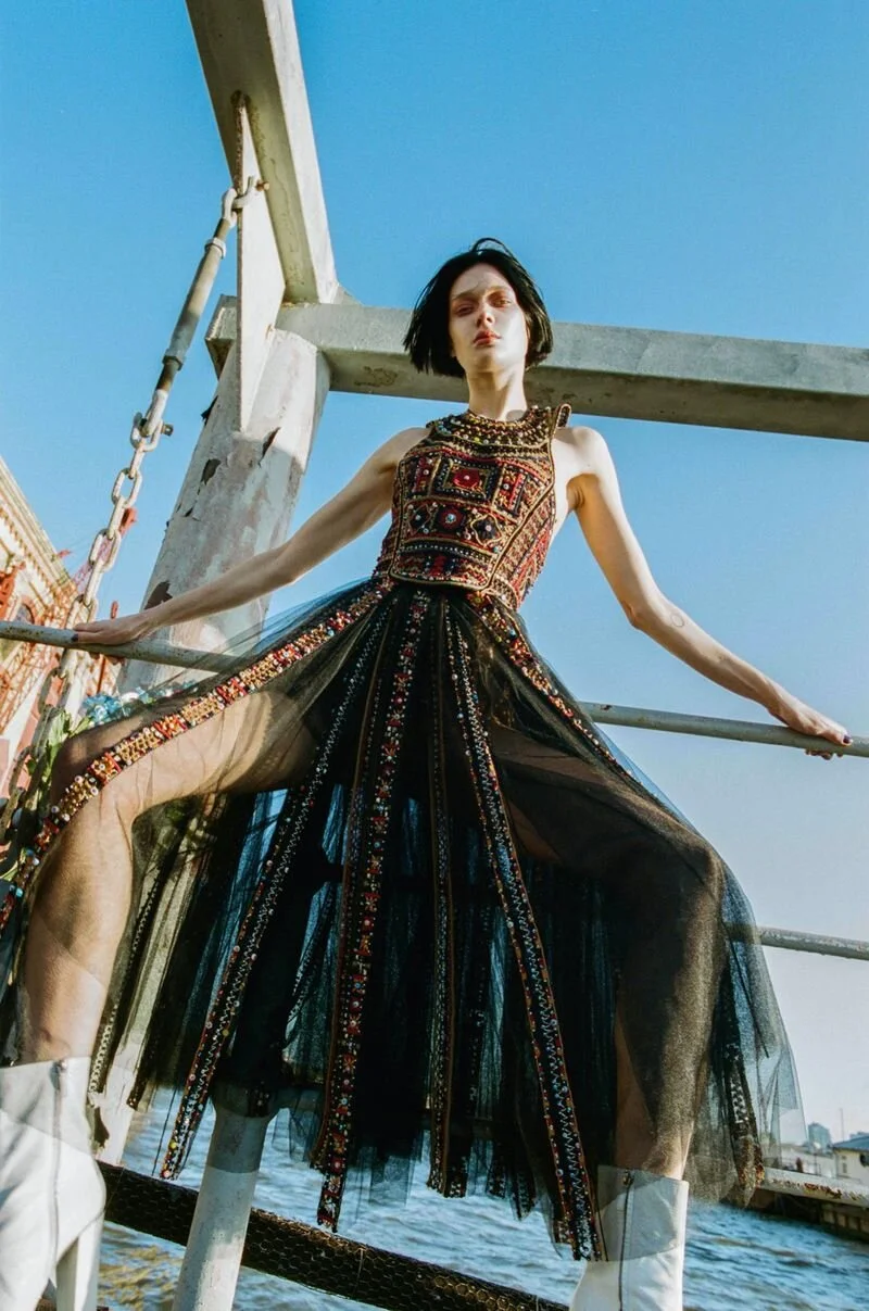 Tanya Katysheva by Zuzanna Blur Zuonly for Vogue Portugal Jan 2020 (16).jpg