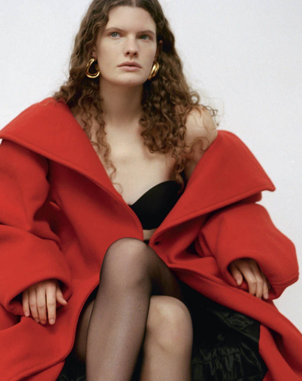 Carolina Burgin by Lukasz Pukowiec for Vogue Poland January 2020 (5).jpg