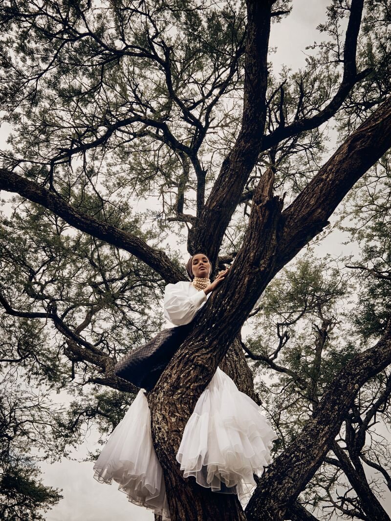 Halima Aden by Yulia  Gorbachenko for Harper's Bazaar Arabia (14).jpg