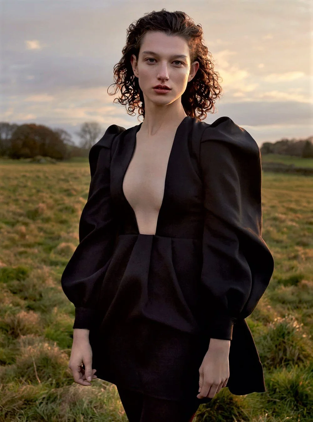 Agata Pospieszynska Harpers Bazaar Mckenna Hellam- (2).jpg