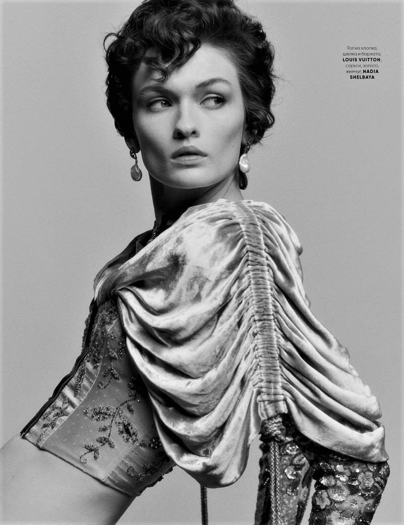 Lara Mullen by Bruno Staub for Vogue Ukraine March 2020 (11).jpg